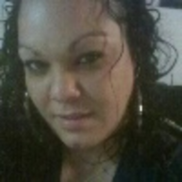 Profile Picture of Shirley Mitchell (@sexychica31) on Poshmark