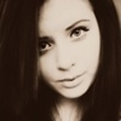 Profile Picture of Joanna Robbins (@Britney13516858) on Twitter