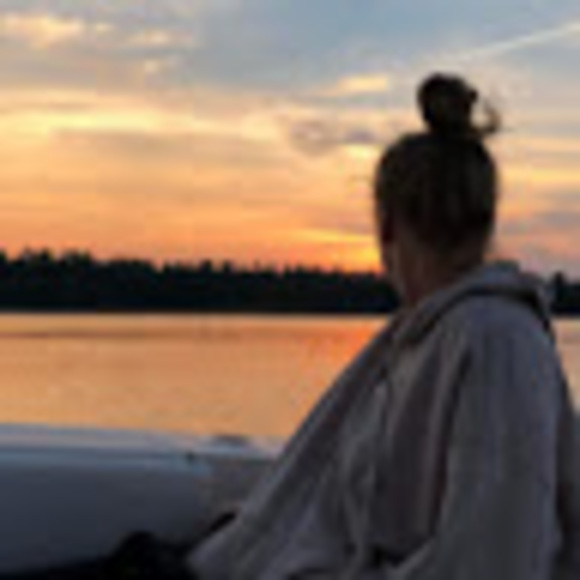 Profile Picture of Annika Merkh (@merkha) on Poshmark