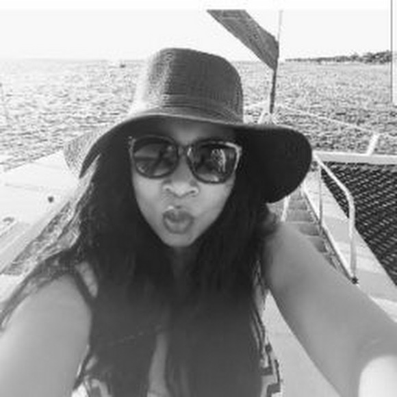 Abiola Craig - Poshmark Profile Picture of Abiola Craig (@abiolacraig) on Poshmark