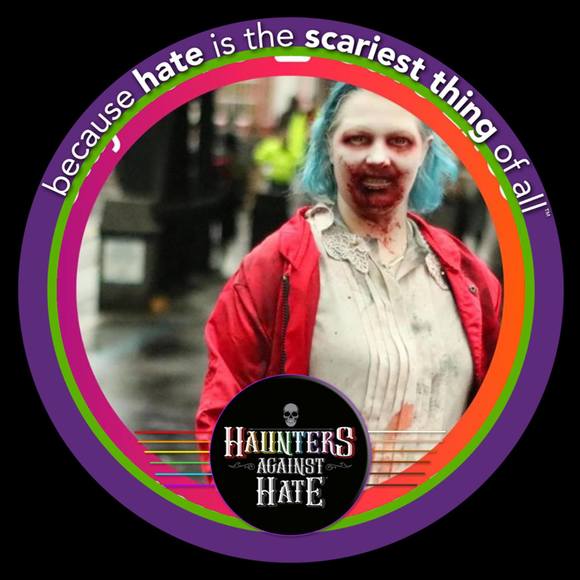 Profile Picture of Julie Schrank (@alphamareart) on Poshmark