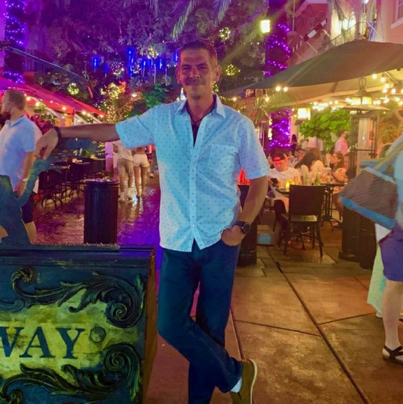 Profile Picture of Mark Hubner (@markhub80) on Poshmark