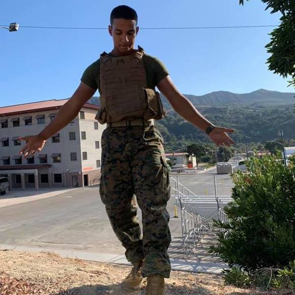 Profile Picture of Elijah Bunnell (@elijahbunnell) on Poshmark