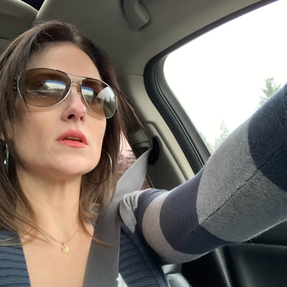 Alison Wonderland - Poshmark Profile Picture of Alison Wonderland (@bejealous) on Poshmark