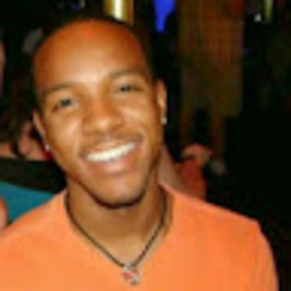 Profile Picture of David Goodloe (@backyardninja) on Poshmark