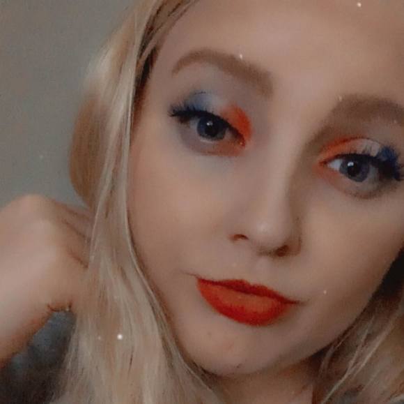 Profile Picture of Reba Smith (@rebasmith143) on Poshmark