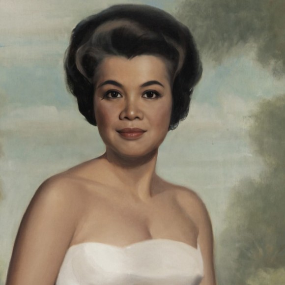 Profile Picture of Cecilia Azaret (@divaonhiatus) on Poshmark