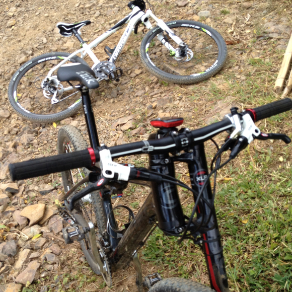 Profile Picture of Nicolas Gomez (@perrordelon) on Poshmark