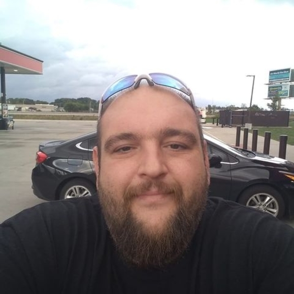 Profile Picture of Curtis Hazelwood (@curtishazelwood) on Poshmark