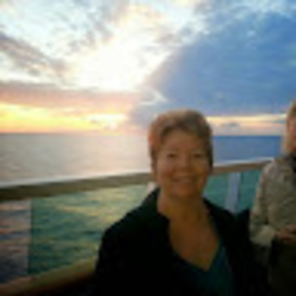 Profile Picture of Nancy Coburn (@nanski08) on Poshmark