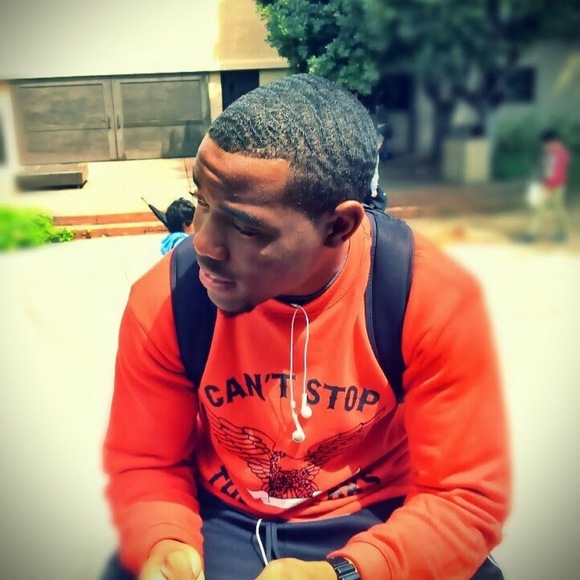 Profile Picture of Matthew Ajayi (@mattajayi1006) on Poshmark