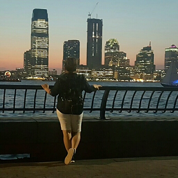 Profile Picture of Yesenia Ayala (@yessito22) on Poshmark