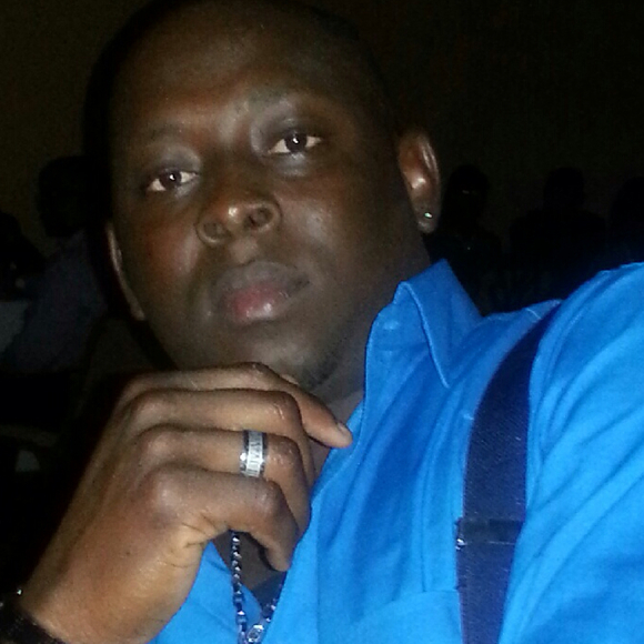 Profile Picture of Asner Alperis (@affection) on Poshmark