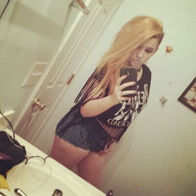 Profile Picture of Dani Strickland (@TheRealDani1997) on Twitter