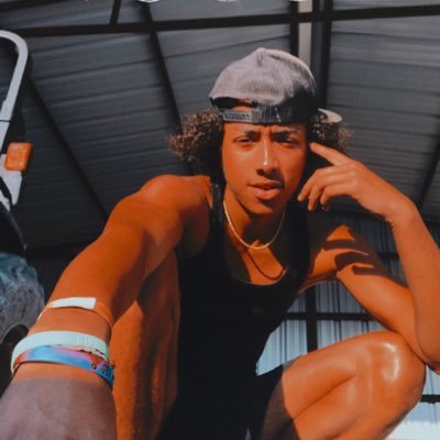 Profile Picture of Marcus (@marcusreeves55) on Twitter