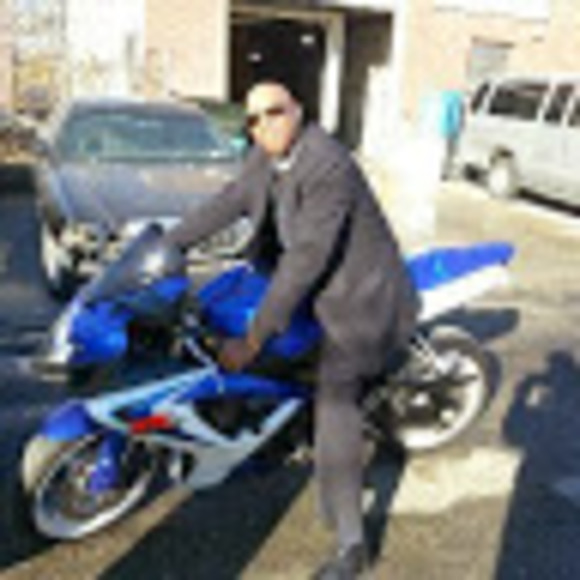 Profile Picture of Marc Alston (@marc44157) on Poshmark