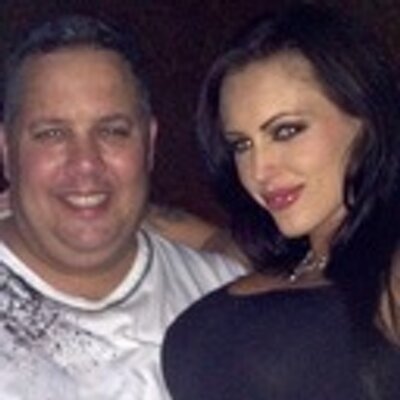 Profile Picture of Heidi Knowles (@heidiknowles5) on Twitter