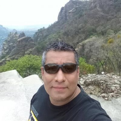 Profile Picture of Ray Cross (@RAYCROSS75) on Twitter