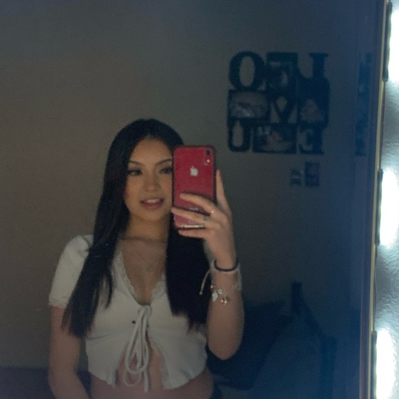 Profile Picture of Alexis Guerrero (@alexisguerre914) on Poshmark