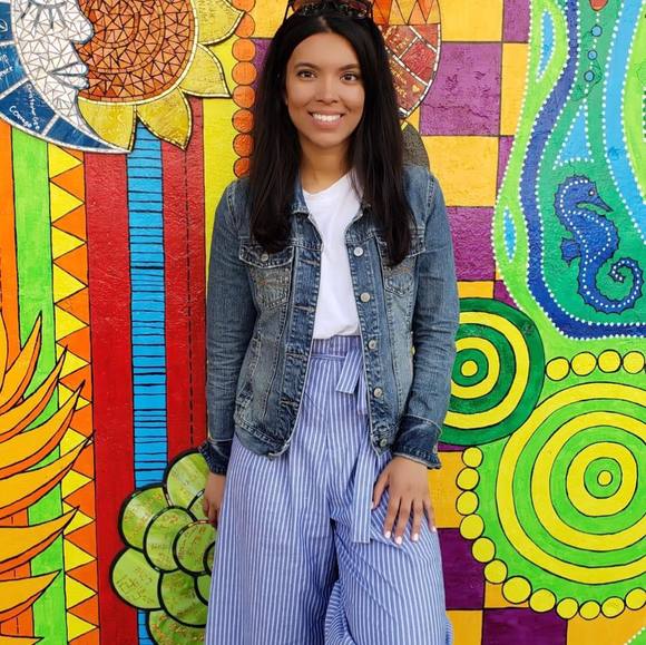 Profile Picture of Tejal Patel (@tpatel43) on Poshmark