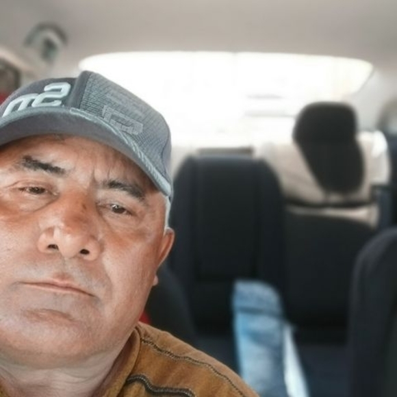 Profile Picture of Cristobal Miranda (@cristobalmir355) on Poshmark