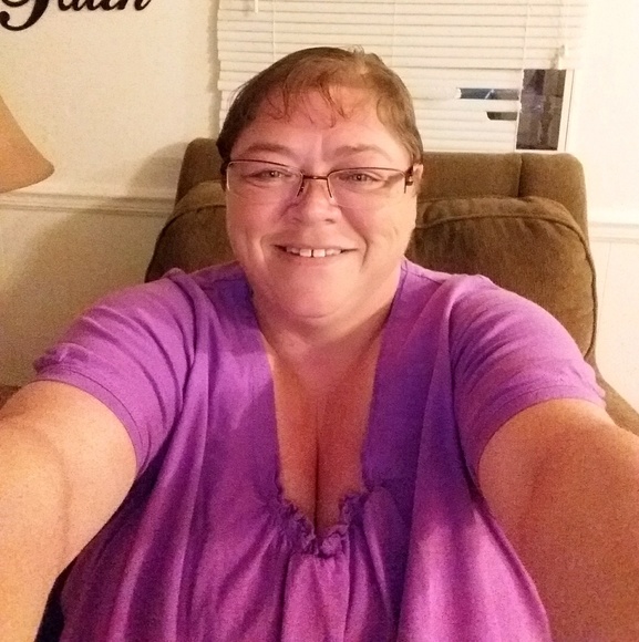 Profile Picture of Misty Clark (@boomworm23) on Poshmark