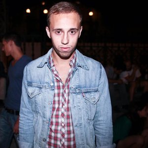 Profile Picture of Aron Bardos (@aronbardos) on Myspace