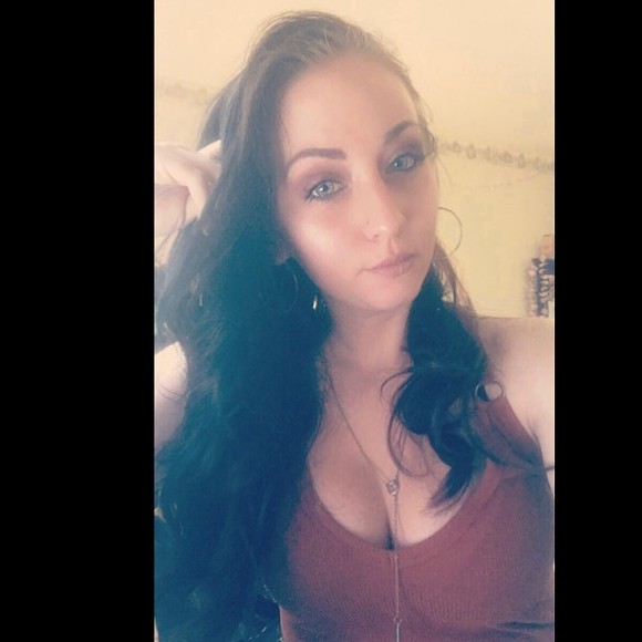 Profile Picture of Kayla Keating (@kayy04) on Poshmark