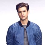 Profile Picture of Aaron Tveit Trash 🎭 (@thegreattveit) on Instagram