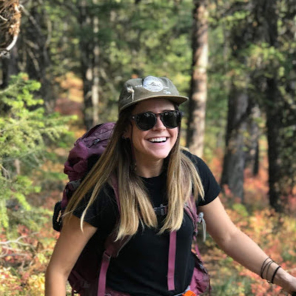 Profile Picture of Hannah Callahan conway (@callahanhannah4) on Poshmark