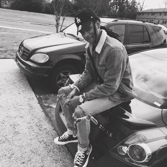 Profile Picture of Michael Zachery (@mikezack1996) on Poshmark