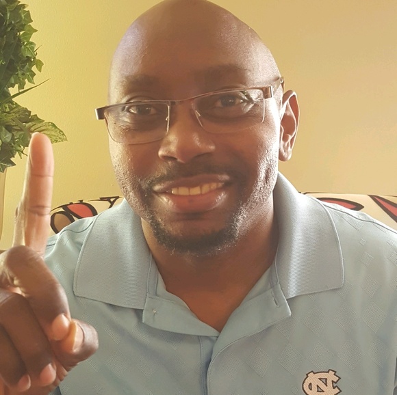 Profile Picture of Kenneth Greene (@kennyg3000) on Poshmark