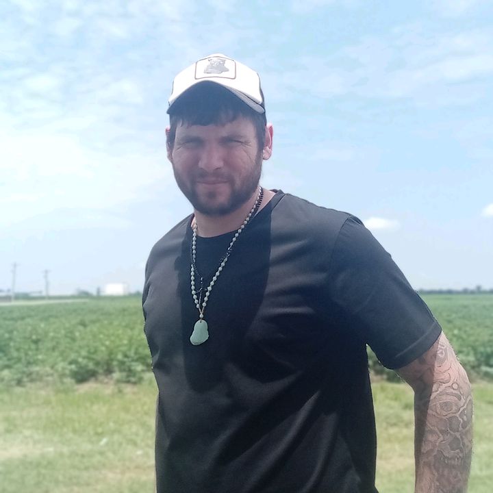 Profile Picture of Joshua (@joshuaadeckersr) on Tiktok