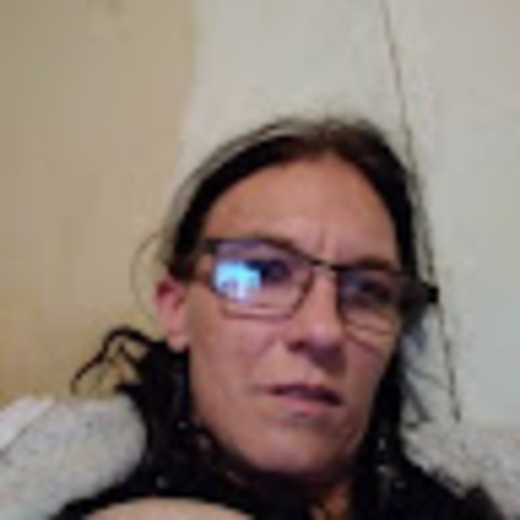 Profile Picture of Amanda Fuentes (@amandafuente583) on Poshmark