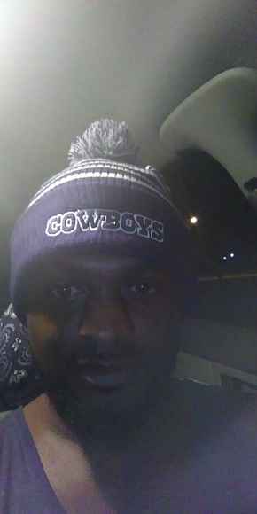 Profile Picture of Ralphael Lewis (@smurf33107) on Poshmark