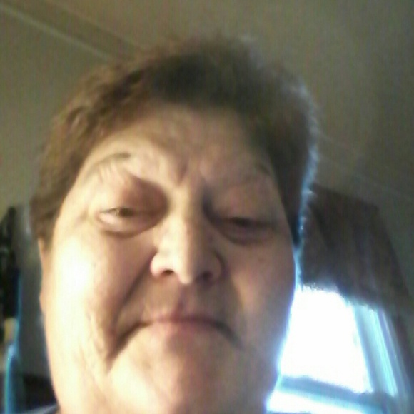 Profile Picture of Mary Wyatt (@gmmt) on Poshmark