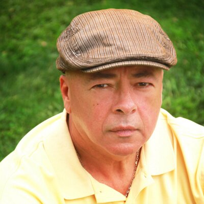 Profile Picture of R (@renequiles) on Twitter