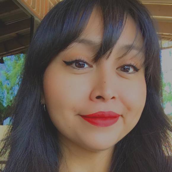 Profile Picture of Arely Castillo (@arelyc1919) on Poshmark