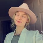 Profile Picture of Cassandra Leonard (@cazzleonard) on Instagram