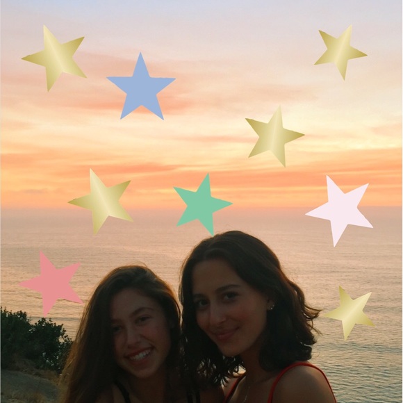 Profile Picture of Alixe Monier (@alixeclmonier) on Poshmark