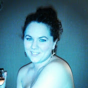 Profile Picture of Lisa Nicolson (@lisamarienic) on Youtube