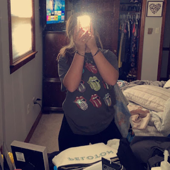 Profile Picture of Maddy Shindle (@maddyshindle) on Poshmark