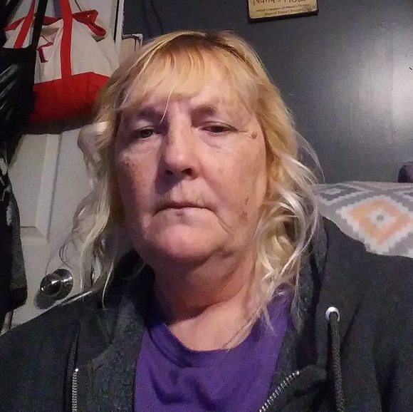 Profile Picture of Robin Teasdale boss (@rbabyboss57) on Poshmark