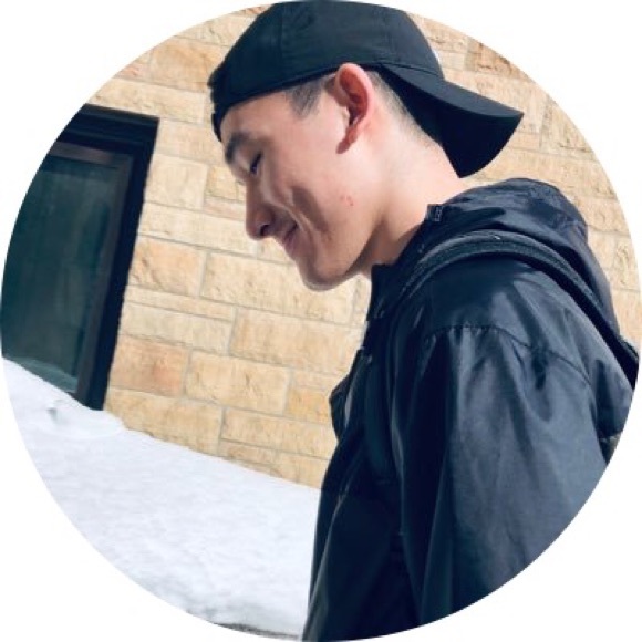 Profile Picture of Brandon Nguyen (@bwin23) on Poshmark