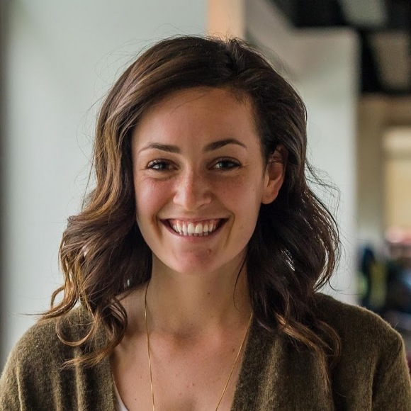 Profile Picture of Katie Moraczewski (@kmoww) on Poshmark