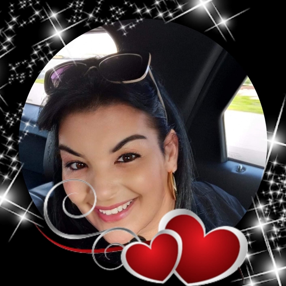 Profile Picture of Yolanda Acosta (@yolandita78) on Poshmark