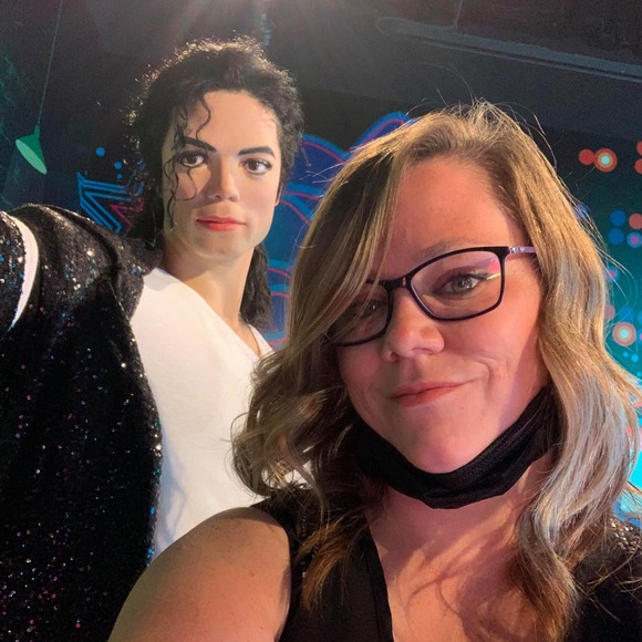 Profile Picture of Brandie Gromala (@bgrom) on Poshmark