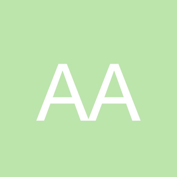 Profile Picture of Adora Adora1 (@adorabrady7532) on Poshmark