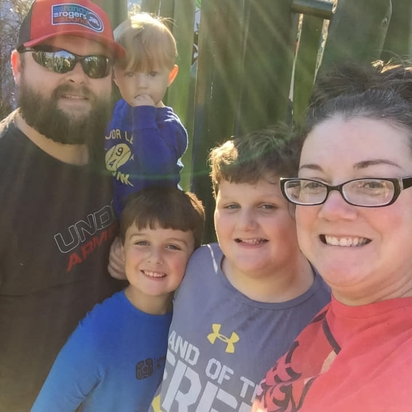 Profile Picture of Blake Mcclure (@bmcclure1985) on Poshmark