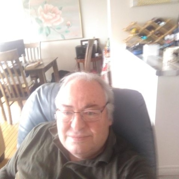 Profile Picture of Michael Read (@mread101) on Poshmark